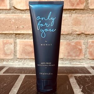 🆕 Monat Anti-Frizz Smoothing Primer VIP exclusive 4 oz
